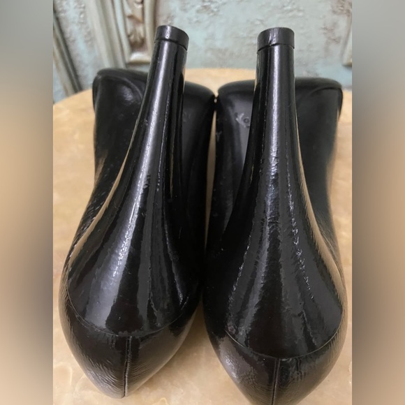 GUCCI Patent Leather Heels
Shoes size 36 C US 5.5 - Picture 5 of 12